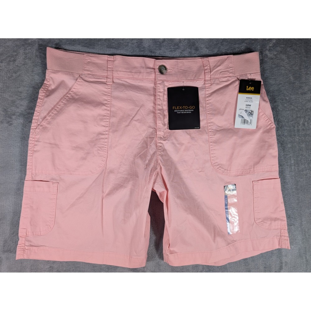 Lee Bermuda Shorts Womens 18W NWT Coral Blush Pink Flex-to-Go Relaxed Fit Cargo